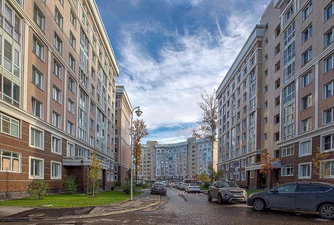 Жк николина парк. ЖК Николин парк. Николин парк Москва. Sezar Group ЖК Николин парк.