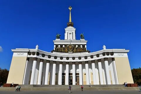 Двери павильона 1 на вднх