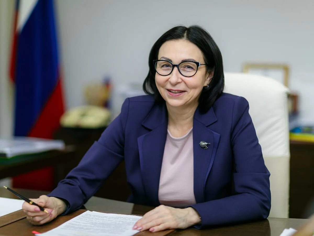 Картинки ЖЕНА СМАЕВА