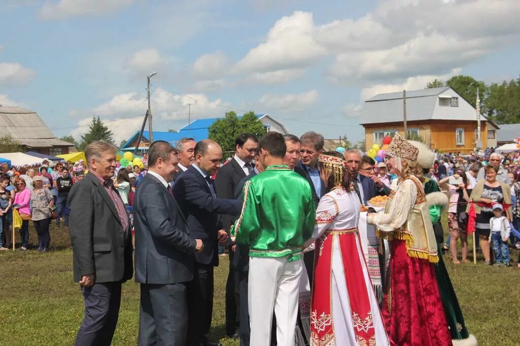 Новости мишкино. Сабантуй Мишкино Башкортостан. Село Мишкино. Администрация Мишкино Республика Башкортостан. Село Мишкино Республики Башкортостан 2 школа.