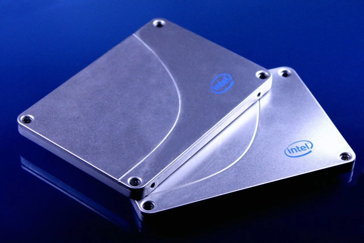 Ssd диск qlc. Полупроводниковый диск. инновационный твердотельный накопитель. твердотельный диск. кремниевый диск intel.