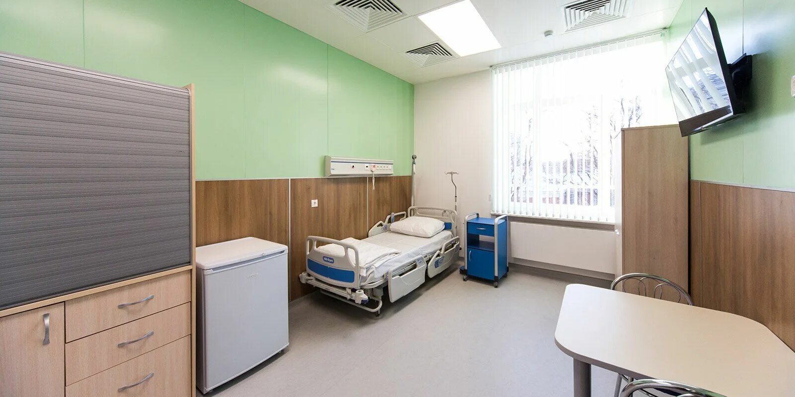 Гибридная операционная. Урологи боткинской больницы. Урология больница боткина. Химкинская центральная клиническая больница. 77 хирургическое отделение боткинской больницы.