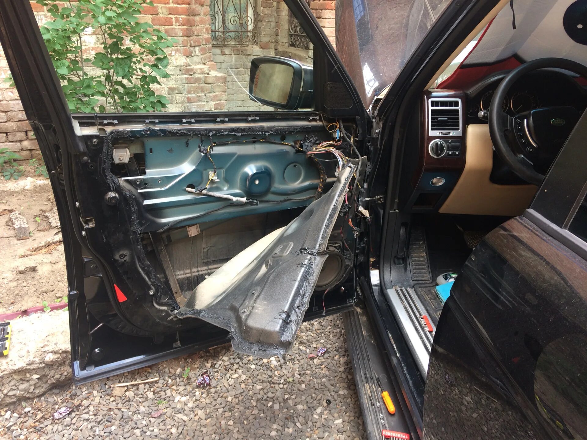 Замена замка передней двери Range Rover L405 - Land Rover Range Rover (4G), 4,4 