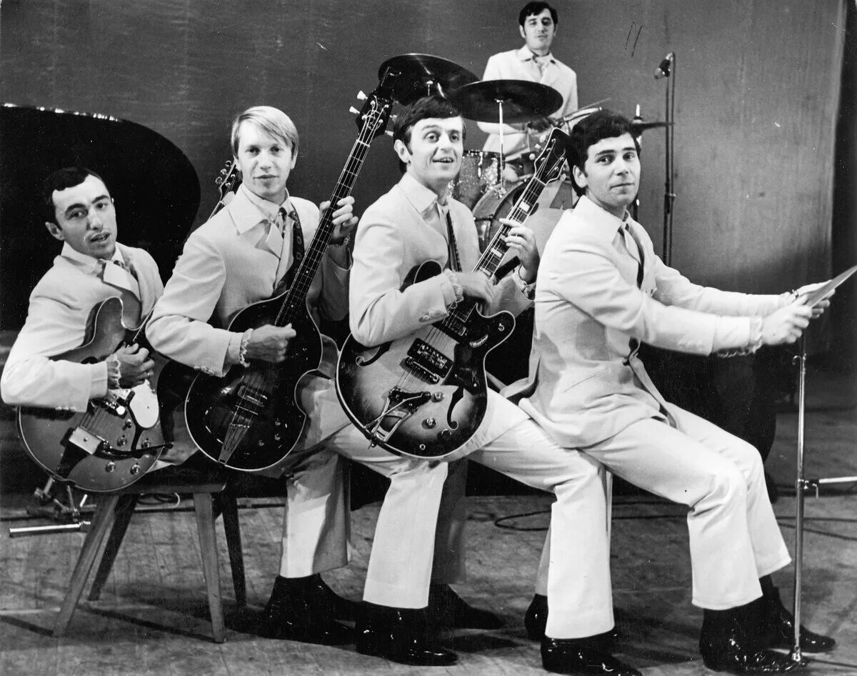 Веселые ребята песни 70 х слушать. Виа веселые ребята 1971. Алёшкина любовь весёлые ребята. Веселые ребята песни 70 х слушать. Веселые ребята песни 70 х слушать.