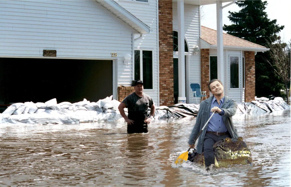 потоп в квартире. подтопление домов. дачу затопило юмор смайлик. наводнение в великом устюге вологодская область. затопление квартиры.