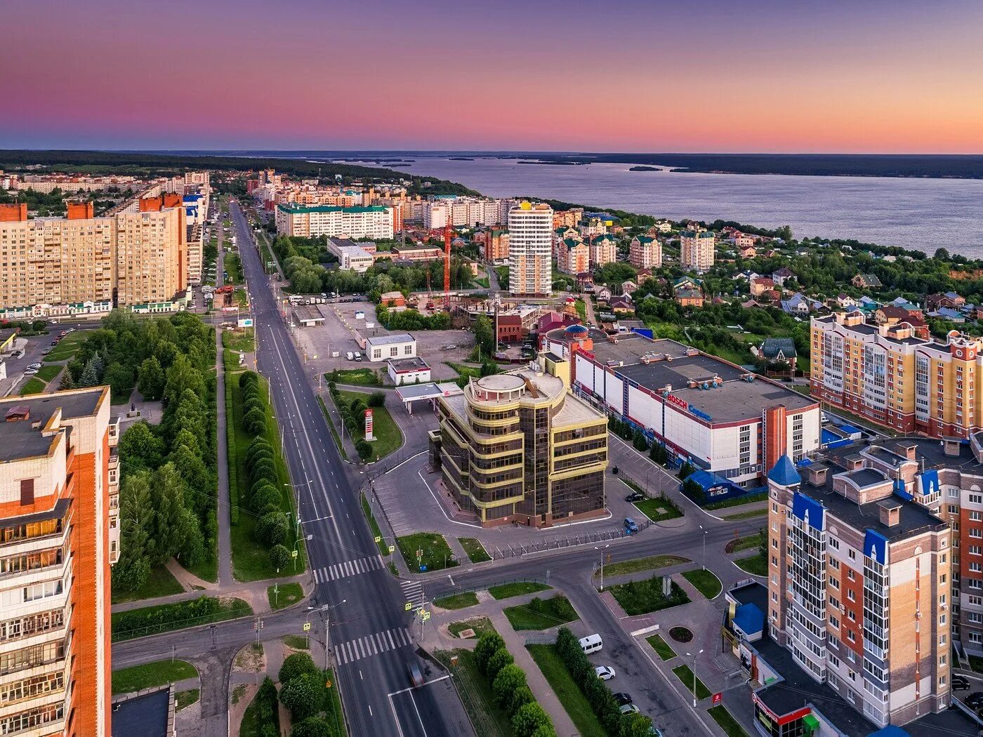 Новые города за 15 лет. Столица Чувашии Чебоксары. Чебоксары центр города. Столица города Чебоксары. Центр центр города город Чебоксары.