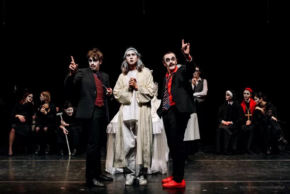 Московский новый драматический театр дзен. Чудо святого антония современник отзывы. "чудо святого антония" м. Ргиси театральный институт юрий красовский. Спектакль мндт чудо святого антония.