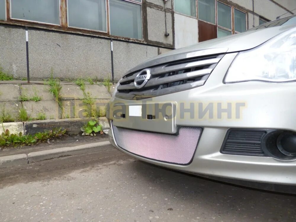 Защитная решетка на бампер. Решетка в бампер ниссан альмера g15. решетка радиатора ниссан альмера g15. защита радиатора ниссан альмера g15. защитная сетка радиатора nissan almera g15.