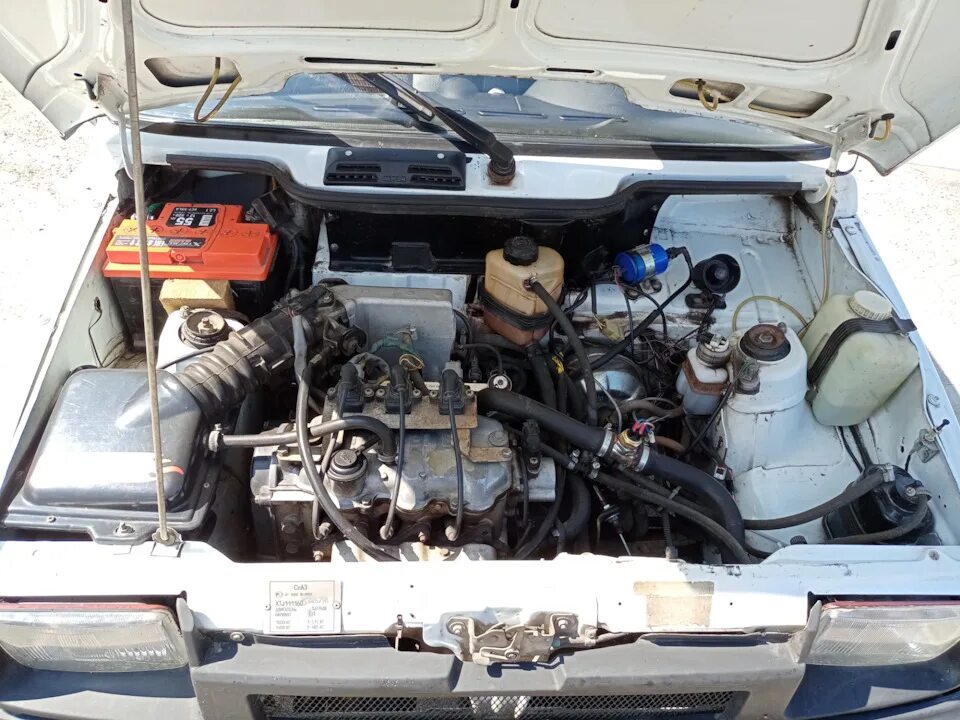 Сеаз 11116 подкапотка. Топливный фильтр ока 11113. Ока запуск двигателя. Скак щавести машину ака. Обдув двигателя ваз 11113 ока.