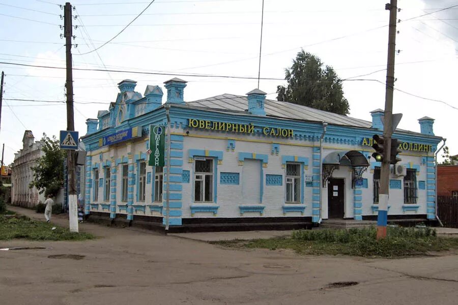 город алатырь вокзал. алатырь транспортная 21. комиссариатская 75 алатырь. автостанция город алатырь. город алатырь улица комиссариатская 77.