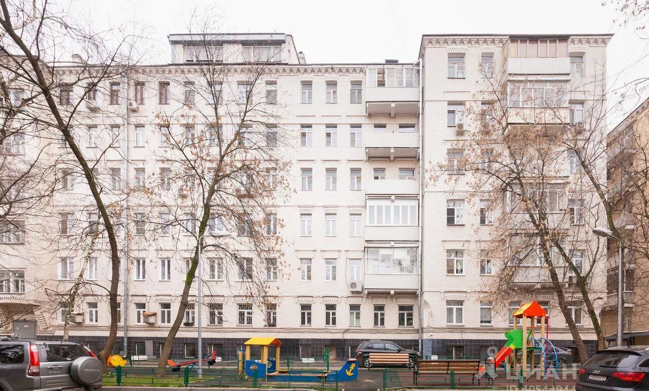 Фотографии 2-комнатной квартиры на продажу в Москве по адресу Казарменный переул
