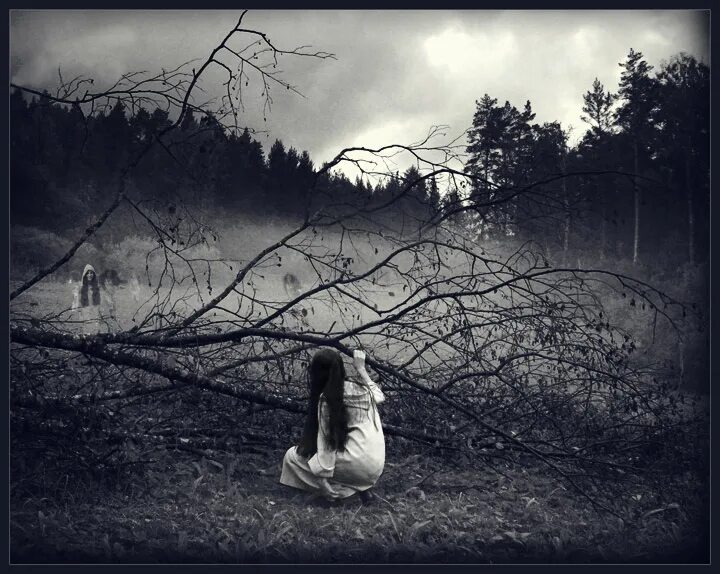 Боль природы. Темнота пустота. Одиночество души. Мрачная тоска. Серый мрачный город.