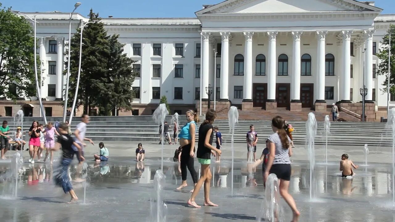 Г краматорск донецкой области. Краматорск численность населения. Краматорск население численность. Краматорск население численность. Краматорск центр города.