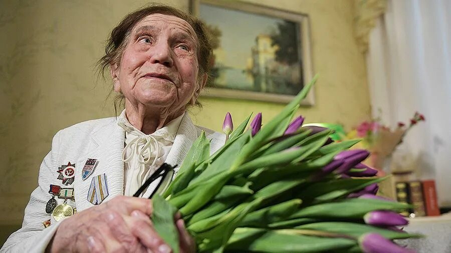 Фото долгожители твери. Фото долгожители твери мужчины. Пансионат для пожилых людей екатеринбург. Долгожитель танзиля бисембеева. Фото 100 летних людей.