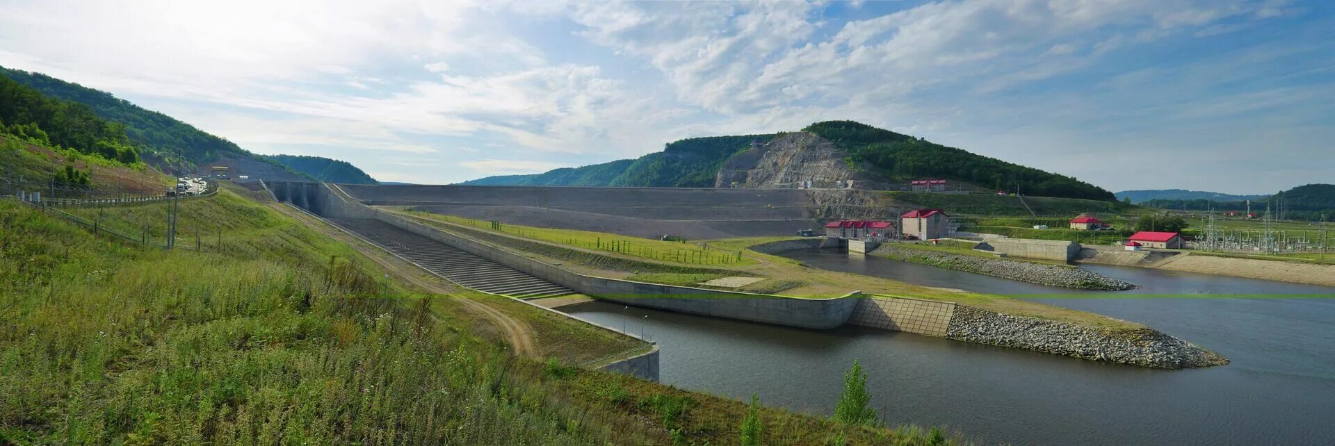 Юмагузинская гэс. Юмагузинское водохранилище плотина. Башкирия водохранилище Юмагузино. Ласточкино гнездо Юмагузинское водохранилище. Юмагузино дамба.