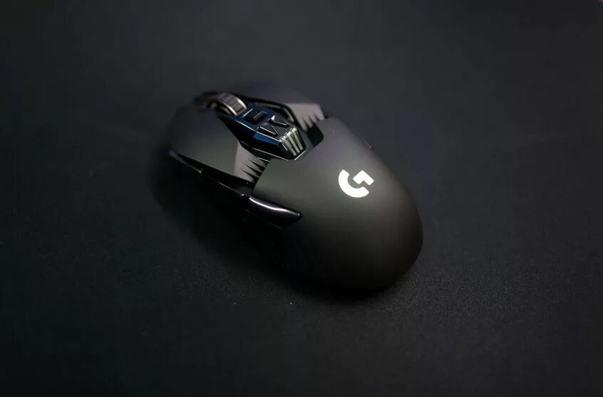 Установить мышку. G900. наклейки на мышку logitech g900. какая мышь лучше проводная или беспроводная.