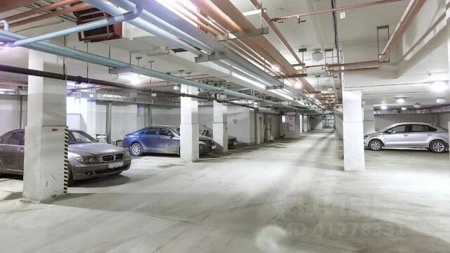 Теплый паркинг. Пустая подземная парковка. Крытые автостоянки теплые. Паркинг собственники. Машиноместо пермь