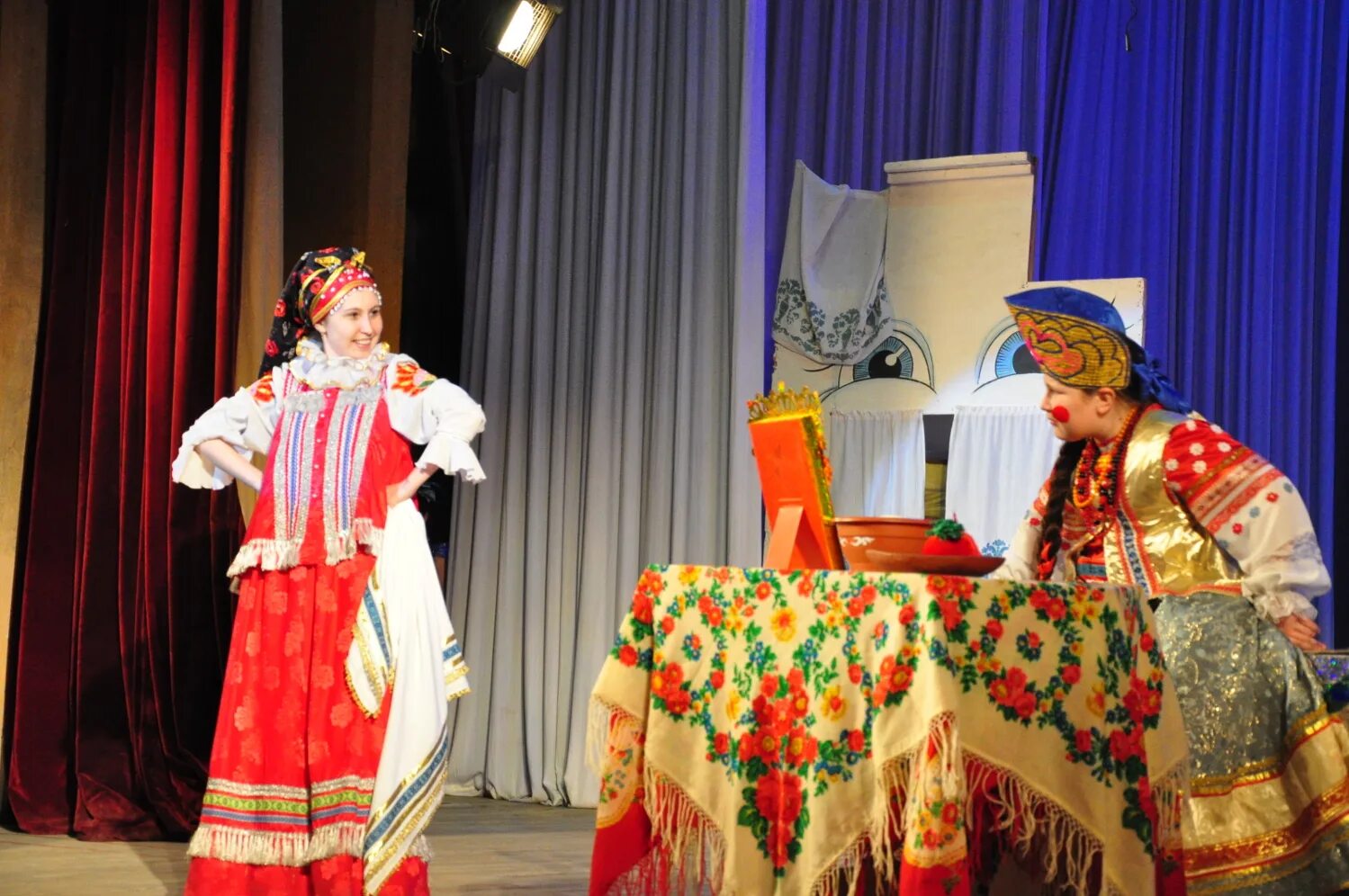 ансамбль «русские напевы» лаишево. театр юного зрителя кемерово. сайт дк юбилейный воткинск. ансамбль бального танца уральские узоры воткинск. день города воткинск.