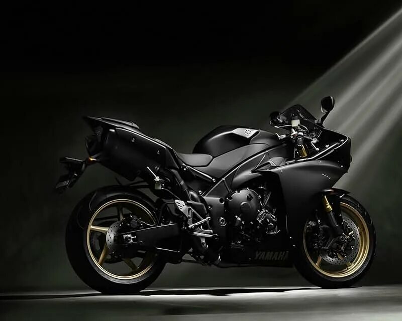Kawasaki ninja zx-10r. Спортивный мотоцикл ямаха. Картинка черный мотоцикл. Дукати мотоцикл черный. Картинка черный мотоцикл.