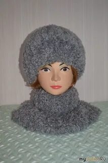 Шапка из пряжи букле спицами