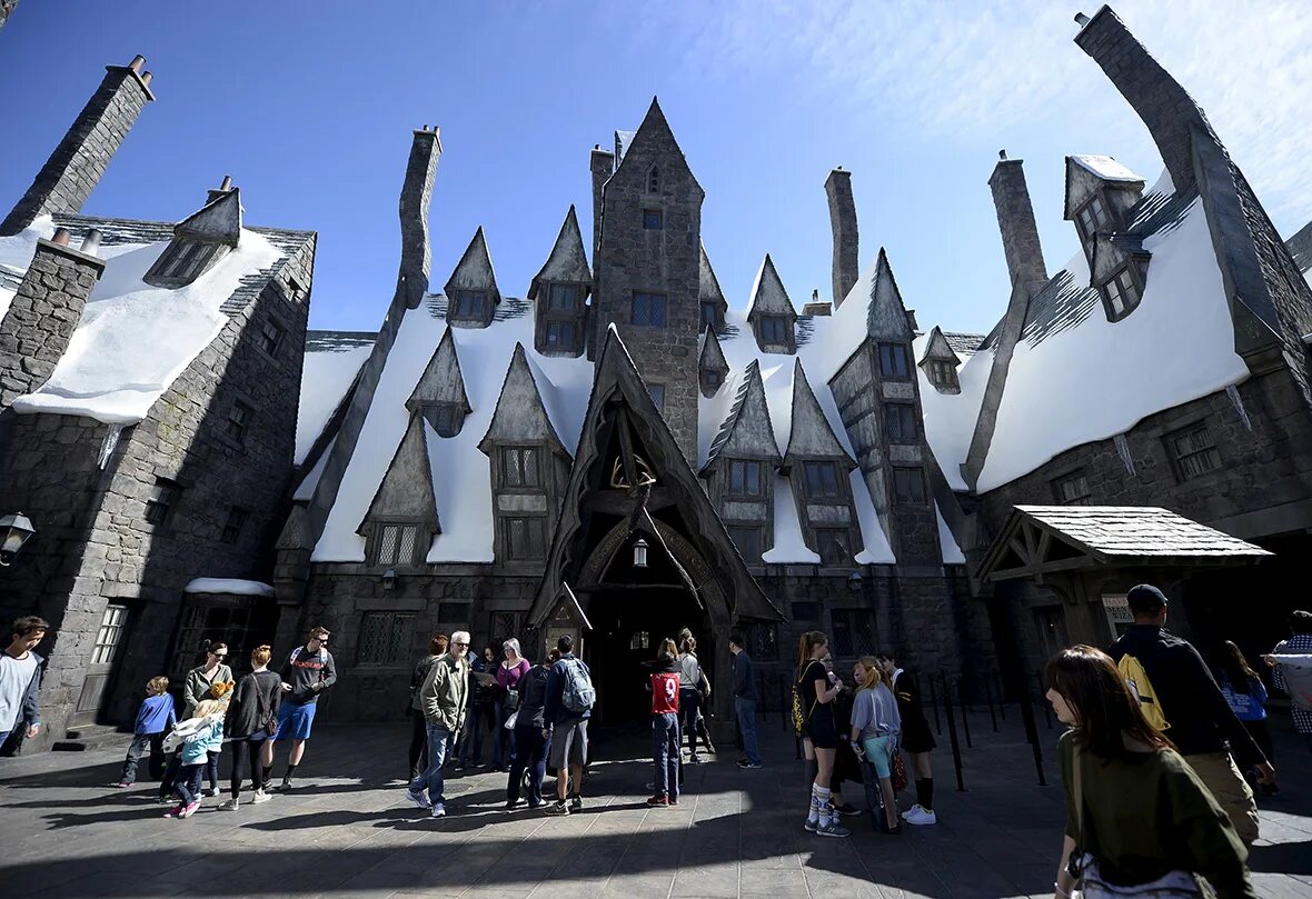 Creatures of the wizarding world. Creatures of the wizarding world