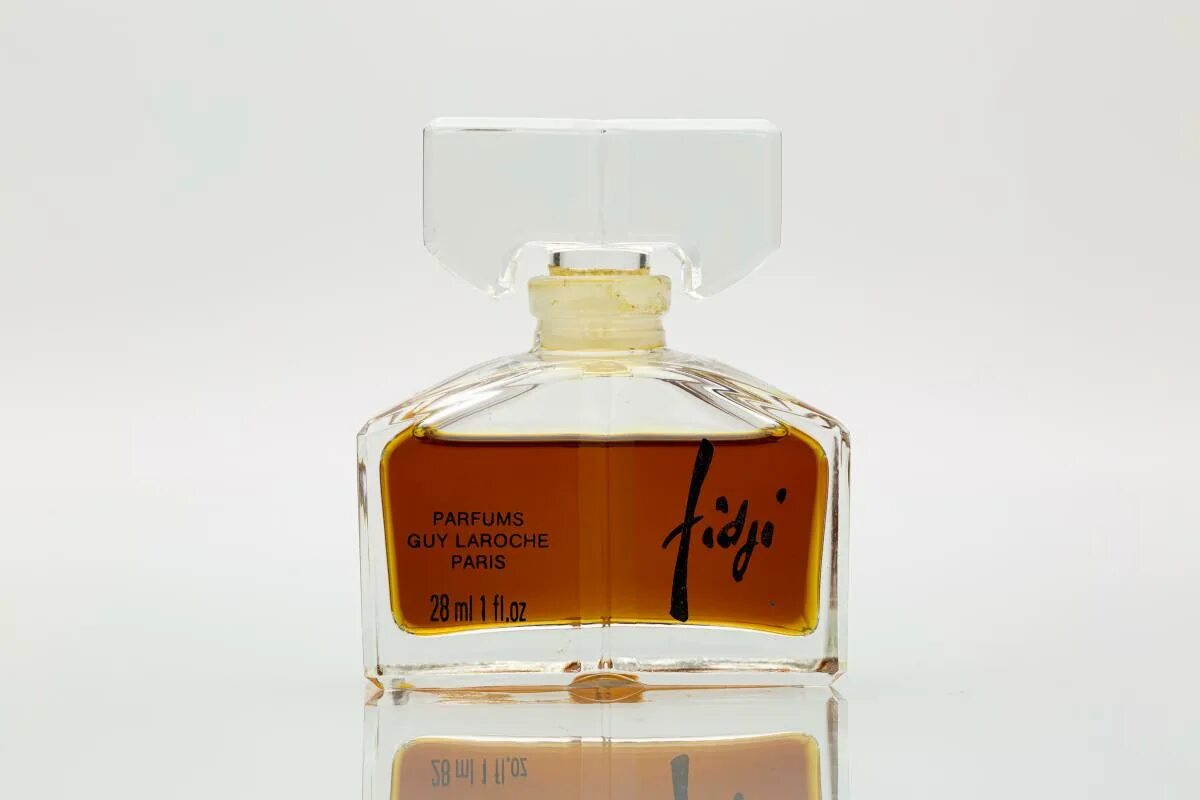 Аромат фиджи. Fidji духи винтаж. fidji guy laroche. духи guy laroche fidji. духи фиджи винтаж.
