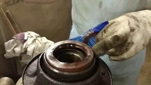 Сальник ступичного подшипника