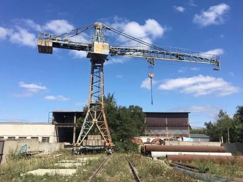 Упал кран на левенцовке. Кран строительный. Воронеж строительный краны. Строительный кран воронеж 9. Краны воронеж.
