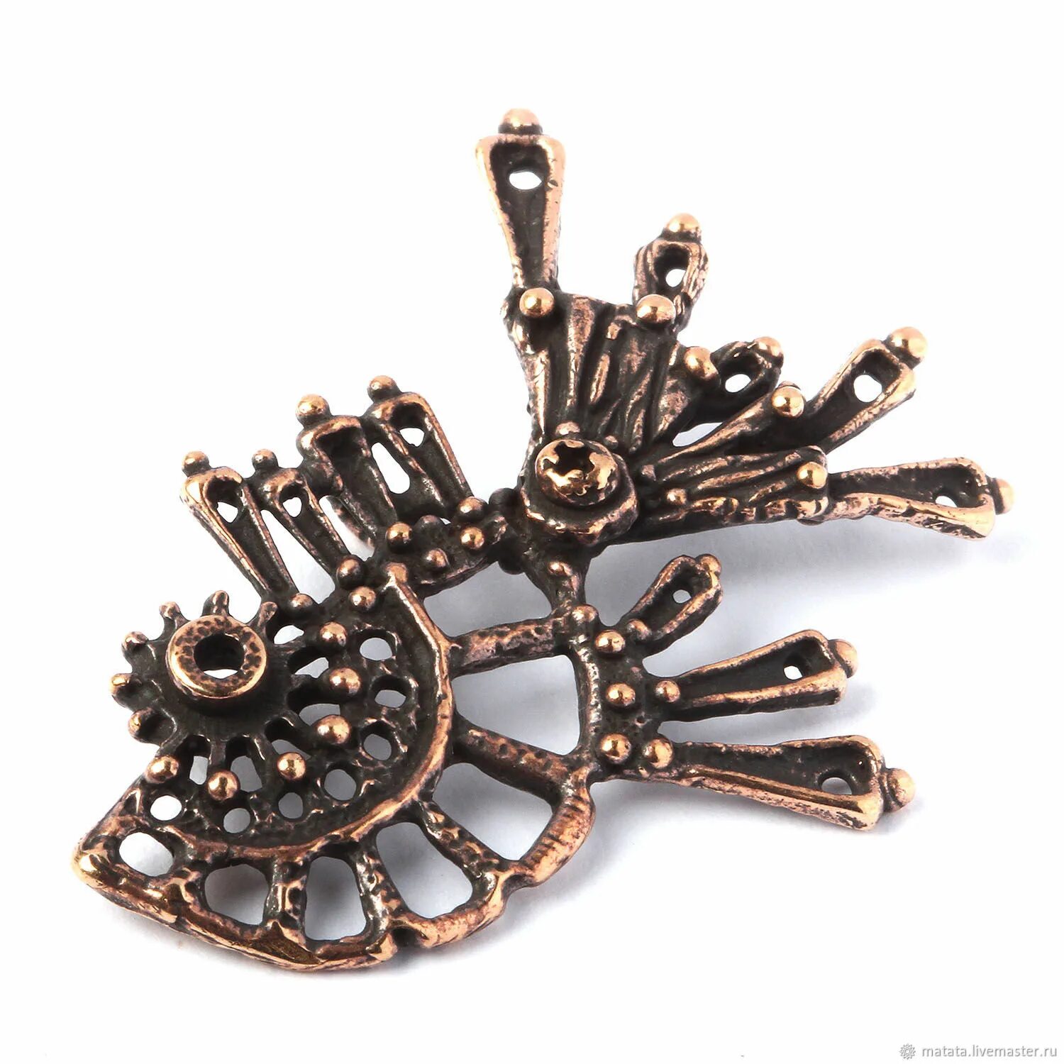 Украшения в виде осьминога. Отпуск у моря. Отпуск фото картинки красивые с надписью. Лето море пляж. Морская фурнитура.