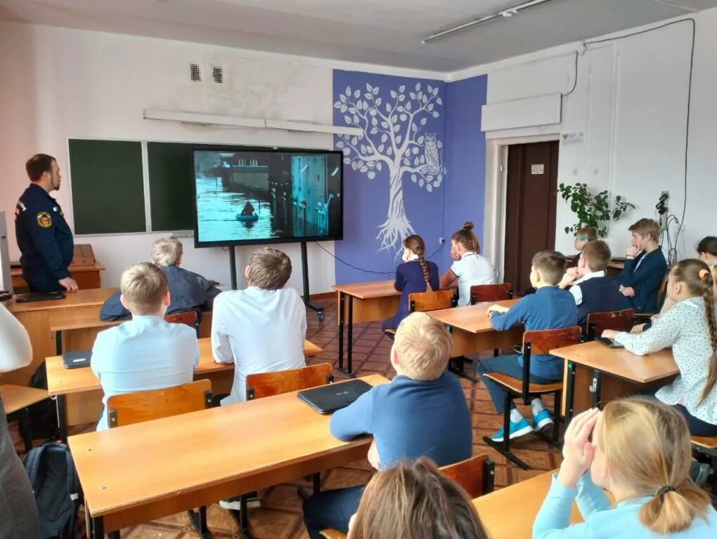 Школа 5 калязин. Директора школ города калязин. Электронный дневник калязин 5 школа. Школа 5 калязин. Электронный дневник мбоу лицей 174.