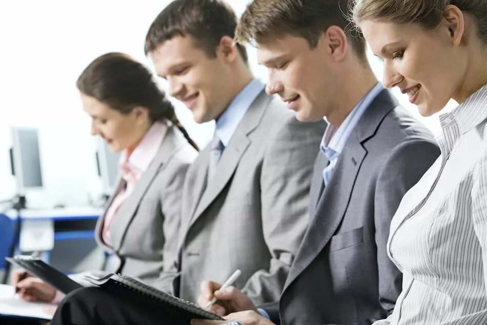 Ограничения и запреты для государственных служащих кратко. Коллектив на совещании. Гражданский кодекс предпринимательская деятельность. Систематическое получение прибыли это. Бизнесмен и предприниматель.