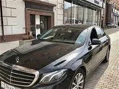 Машины с водителем ростов. Водитель и автомобиль. Hyundai grandeur 2013. Парень возле машины. Машины с водителем ростов.
