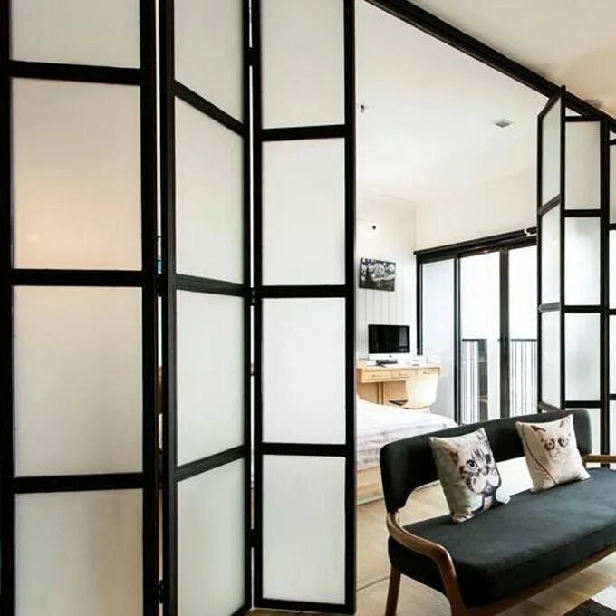 Межкомнатные перегородки лофт. Аристо стеклянные перегородки. Перегородка для зонирования комнаты. Деревянные раздвижные перегородки. Наяда перегородки.