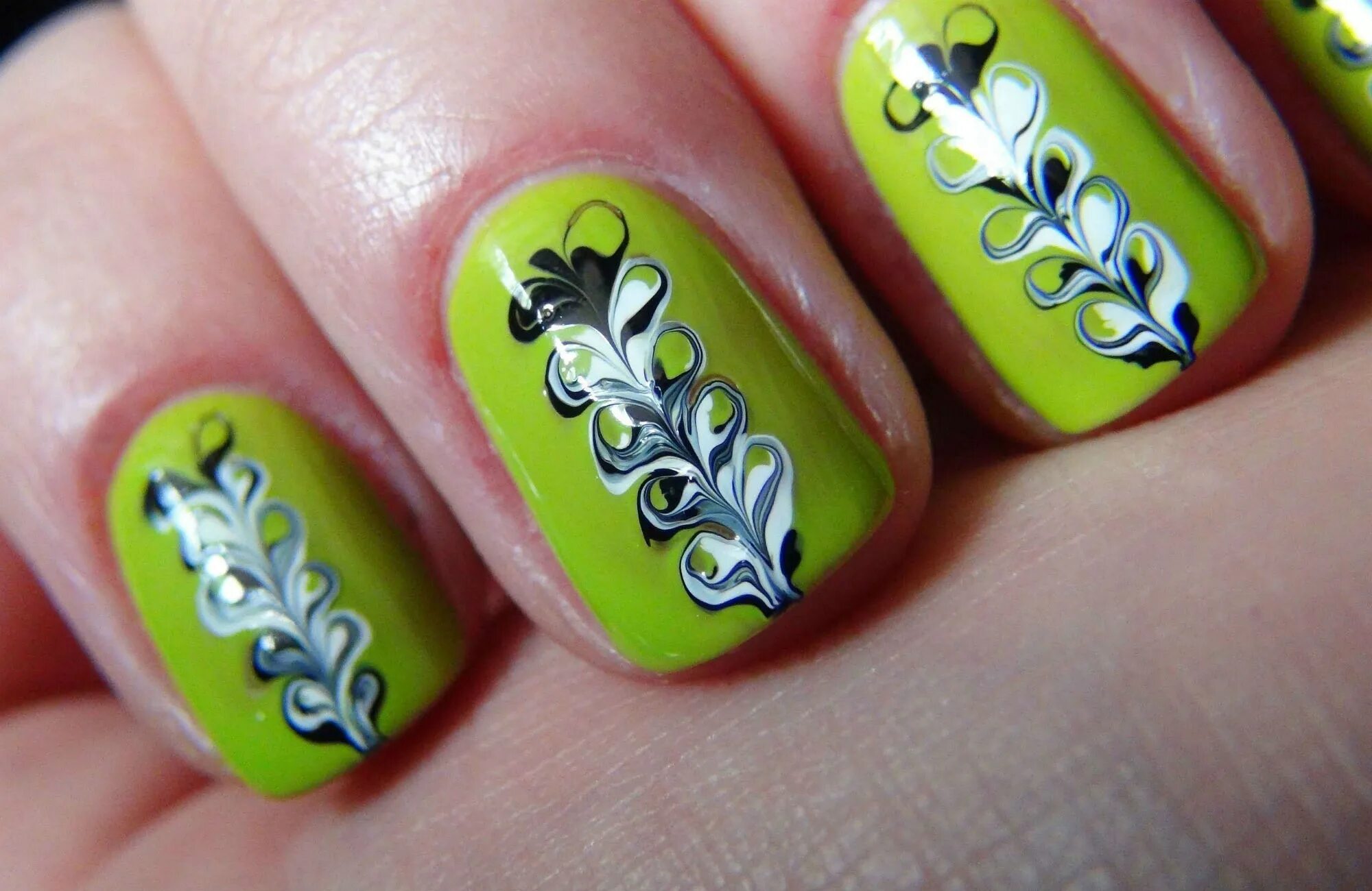 Дизайн ногтей рисунки лаком. Дизайн ногтей рисунки лаком. Узоры на ногтях. Гелевое покрытие рисунки. Дизайн ногтей.