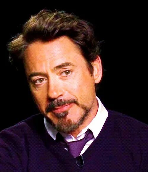 Подмигнув сказал. Девушка с языком. Мистер бин брови. Подмигнув сказал. Подмигивающий человек.