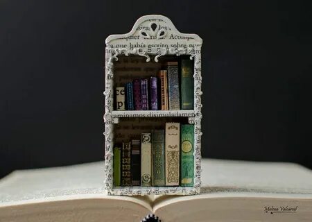 Книги в миниатюре