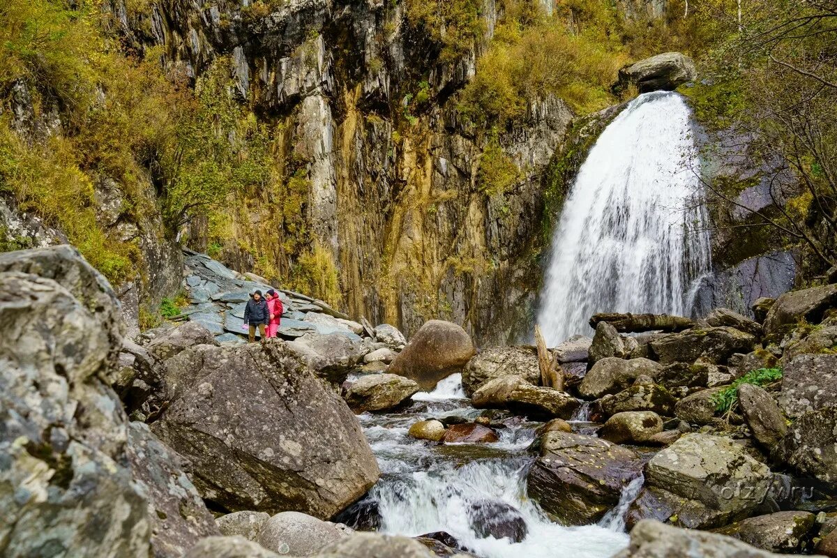 Водопады ая. Водопад Аю-Кечпес. Водопад Айченок горный Алтай. Водопад 40 грехов на Телецком. Водопад Аюкечпес горный Алтай.