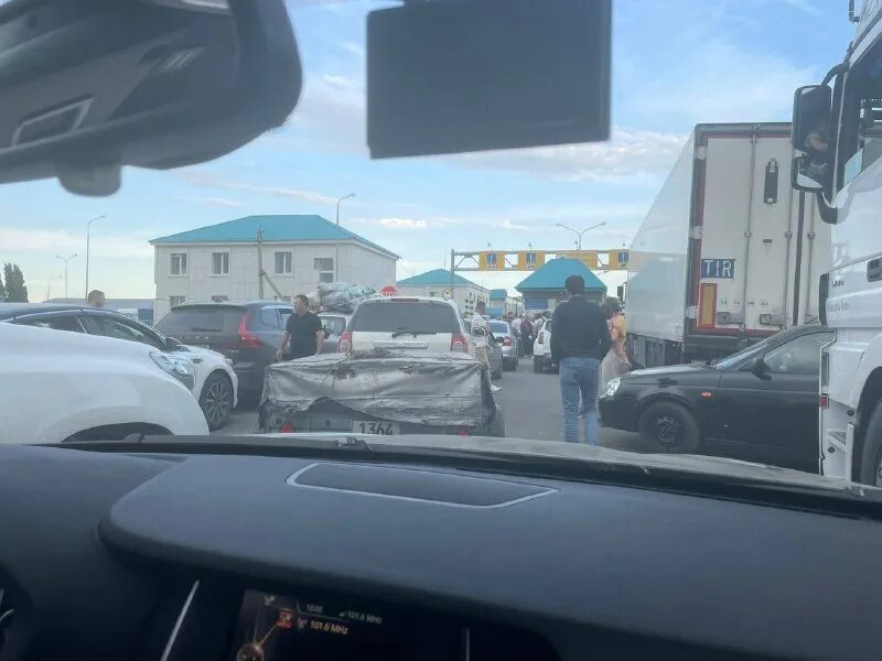 забор на границе польши и белоруссии. дтп на внутренней стороне кад в санкт-петербурге сегодня. обстановка на брянской границе. пункт пропуска чонгар. пункт пропуска джанкой чонгар.