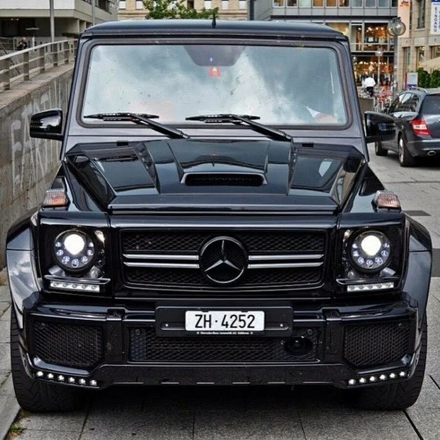 Машина крутой гелик. Машина крутой гелик. Mercedes benz g55 amg. Mercedes benz g class w463. Мерседес брабус красный.