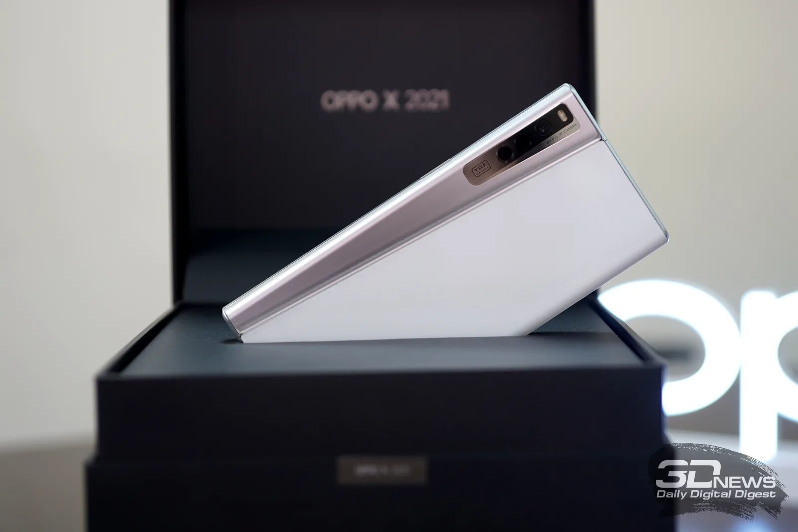Раздвижные смартфоны 2025. Оппо х 2025. новый смартфон oppo x 2025. оппо раздвижной. oppo раздвижной смартфон.