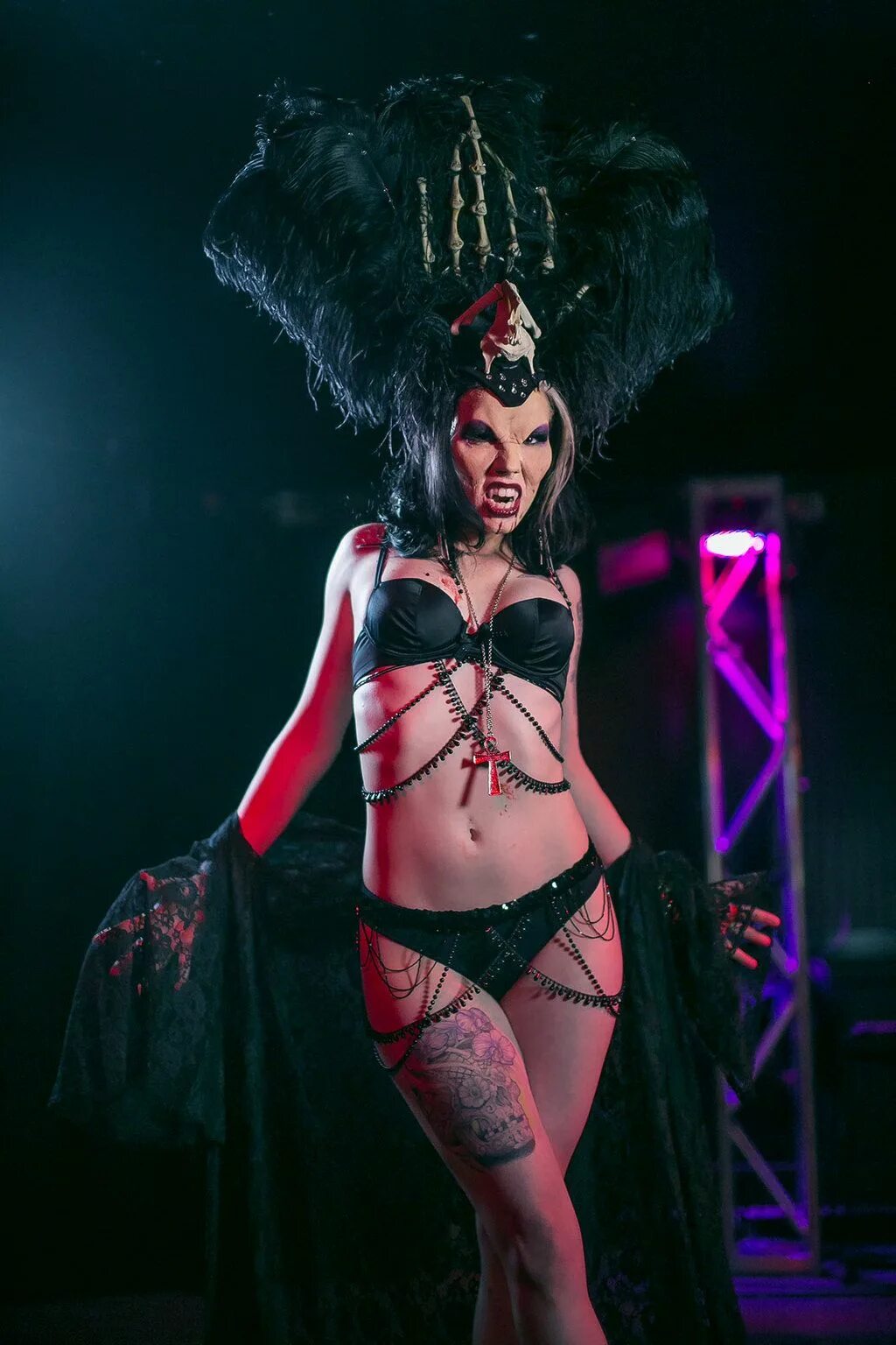 Santánico Pandemonium. Octokuro Santanico Pandemonium. Сантанико Пандемониум Cosplay. Сантанико Пандемониум от заката до рассвета.