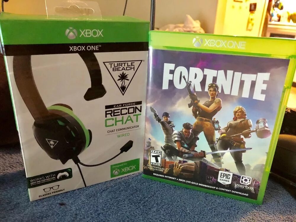 Цены игр на xbox. ФОРТНАЙТ на Xbox 360. Диски для иксбокс 360 ФОРТНАЙТ. Диск Fortnite на Xbox 360. ФОРТНАЙТ на Икс бокс 360.