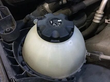 Расширительный бачок bmw