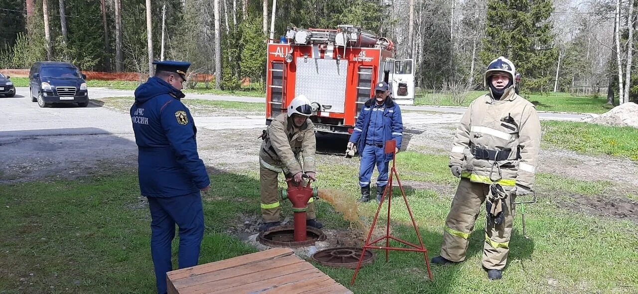 Дол мчс россии. Лагерь МЧС. Полевой лагерь МЧС. База МЧС лагерь. Лагерь МЧС В Подмосковье.