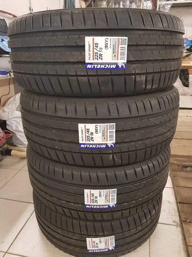 Купить шины мишлен 4. Michelin Pilot Sport 4 225/45 r18. Michelin Pilot Sport 4 SUV 235/60 r18. Michelin Pilot Sport 4 SUV 225/60 r18. Michelin Pilot Sport 4 235/45 r17.