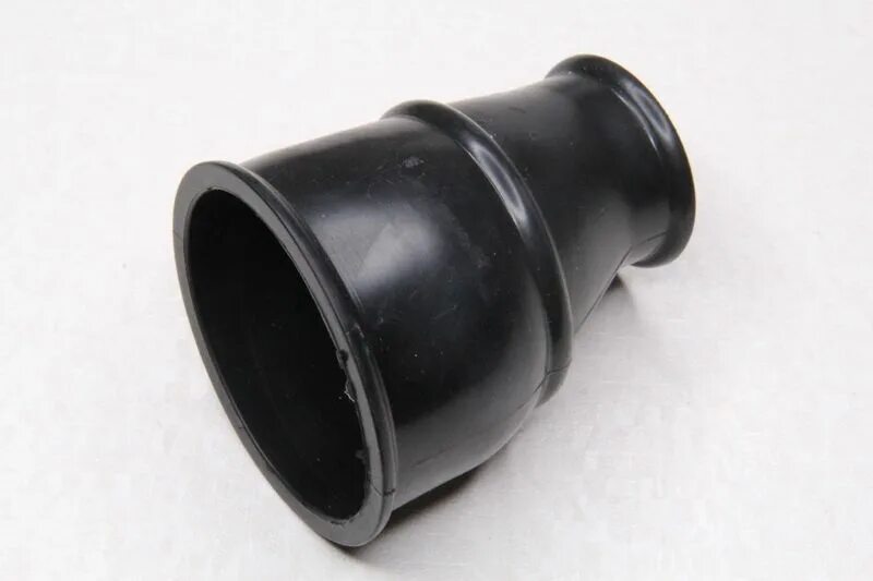 Патрубок на карбюратор бензопила хускварна. Патрубок карбюратора ява 250. Впускной коллектор на скутер 139qmb. Патрубок карбюратора. Патрубок карбюратора yamaha.