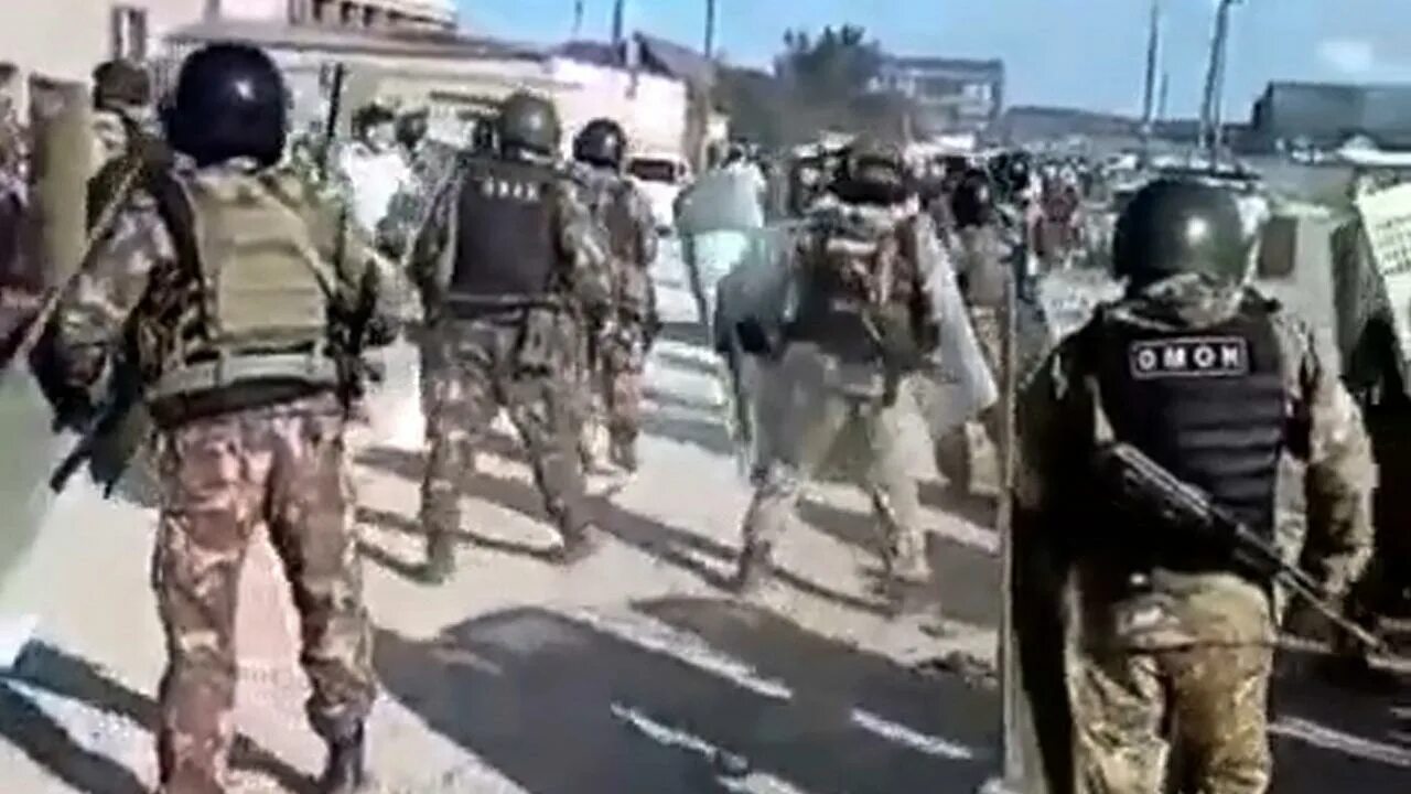 Задержаны 30 человек
