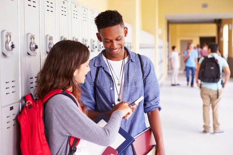 Look at these students. Look at these students. Группа людей занятых в ноутбуке. Student id. Отчет студента.