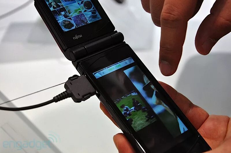 ноутбук с поворотным экранов асер. видеокамера с откидным экраном. Fujitsu t902. ноутбук трансформер acer aspire r7. ноутбук dell latitude e6540.