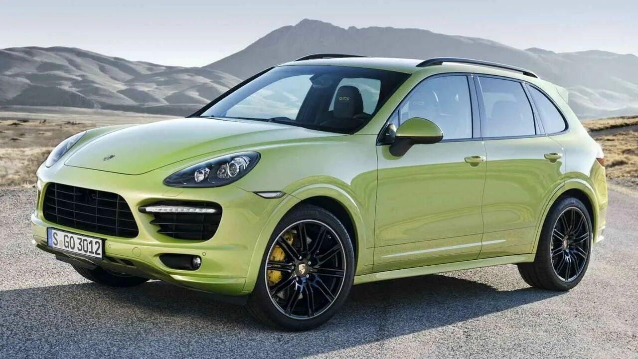 Как выглядит кайен. Порше кайен. порше кайен gts. порше кайен gts 2015. порше кайен зеленый.